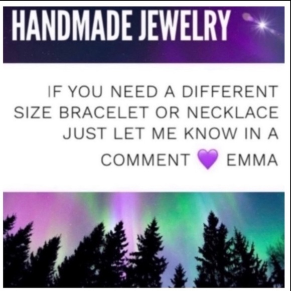 Maille stainless steel necklace with rainbow iridescent druzy quartz moon charm - Picture 4 of 12